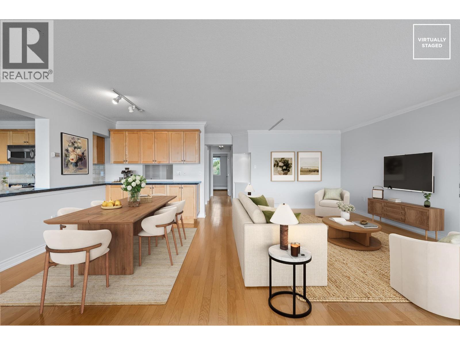 203 150 24TH STREET, West Vancouver