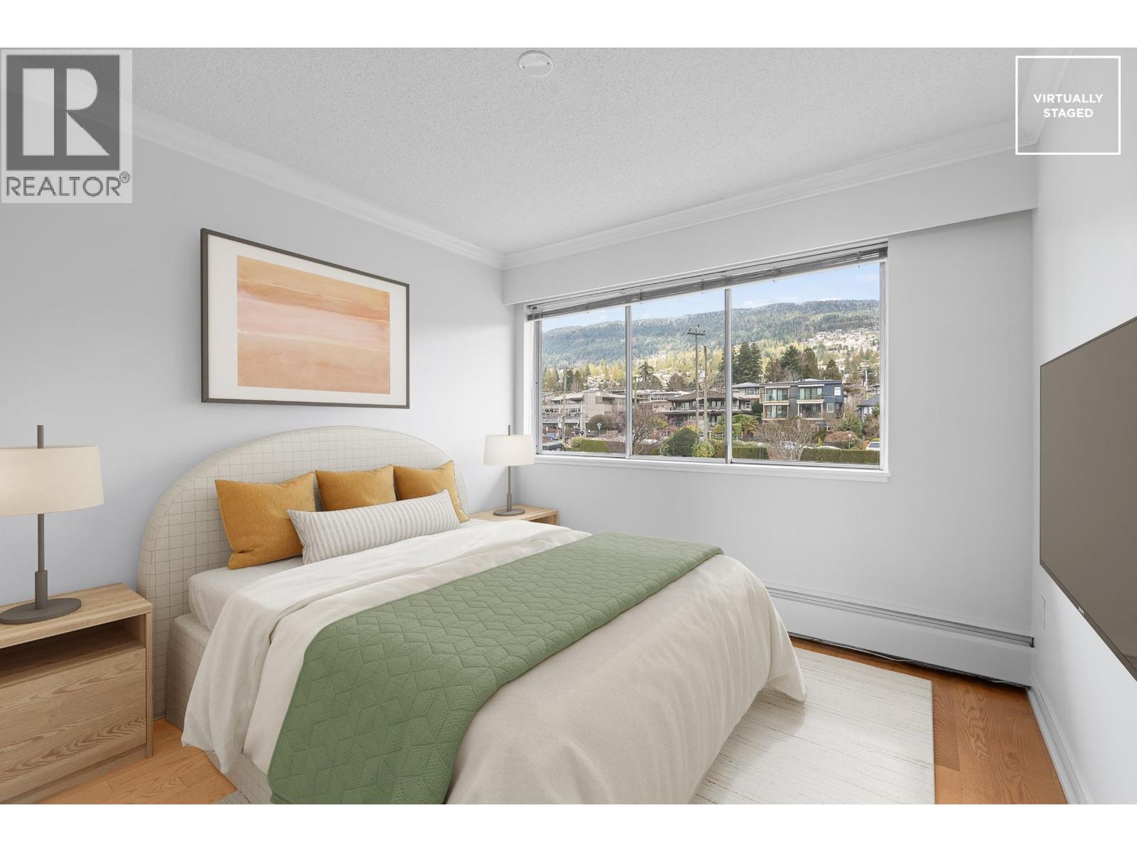 203 150 24TH STREET, West Vancouver