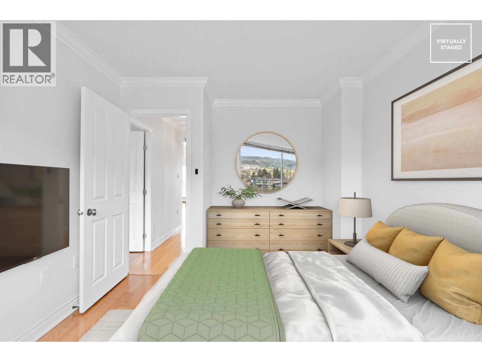 203 150 24TH STREET, West Vancouver