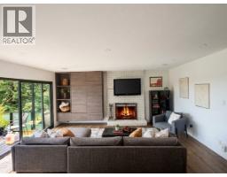 1152 W 17th Street, North Vancouver, BC V7P1W2 Photo 10
