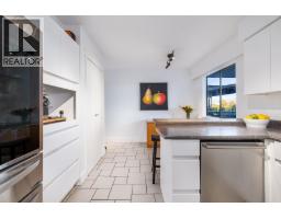 1152 W 17th Street, North Vancouver, BC V7P1W2 Photo 16
