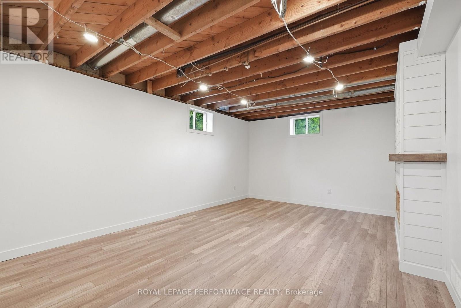 493 CATHERINE STREET - 17
