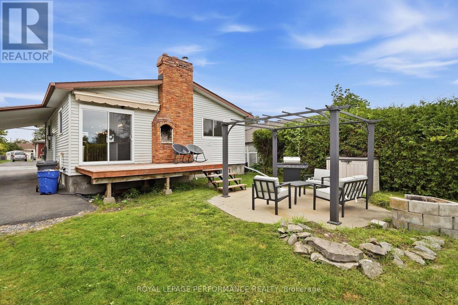 493 CATHERINE STREET - 24