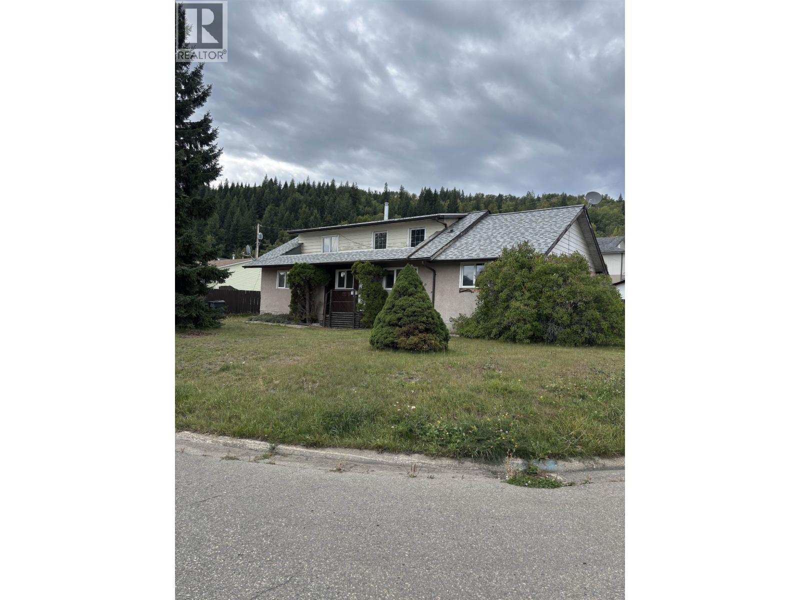 BC 2275 WEBBER CRESCENT — $339,900