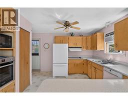 Kitchen - 222 Dover Street, Campbellton, NB E3N1R4 Photo 10