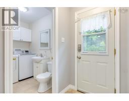 Great room - 20 Bell Street, Lake Echo, NS B2Z1M8 Photo 8