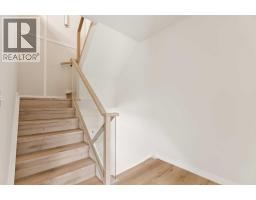 4 Kingsland Villas Sw, Calgary, AB T2V5J9 Photo 16