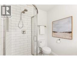 4 Kingsland Villas Sw, Calgary, AB T2V5J9 Photo 32
