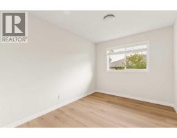 4 Kingsland Villas Sw, Calgary, AB T2V5J9 Photo 36