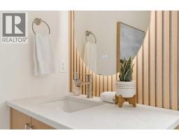 4 Kingsland Villas Sw, Calgary, AB T2V5J9 Photo 31