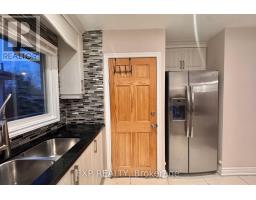 69 Hollyhedge Drive, Toronto, ON M1J1X4 Photo 6