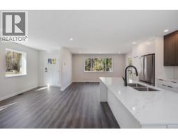 1963 Wilfred Rd, Black Creek, BC V9J1J8 Photo 10