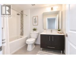 505 - 55 Oneida Crescent, Richmond Hill, ON L4B4T9 Photo 9
