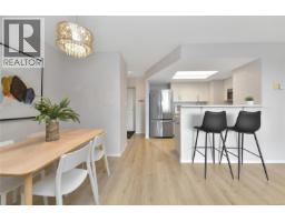 Balcony - 505 930 Yates St, Victoria, BC V8V4Z3 Photo 8