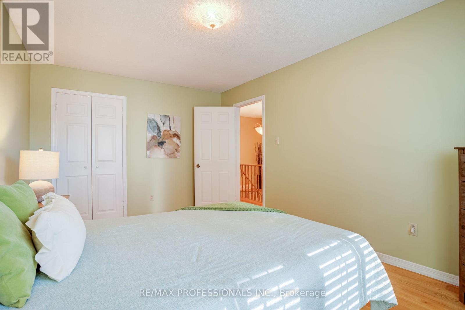 4357 POLTAVA CRESCENT - 32