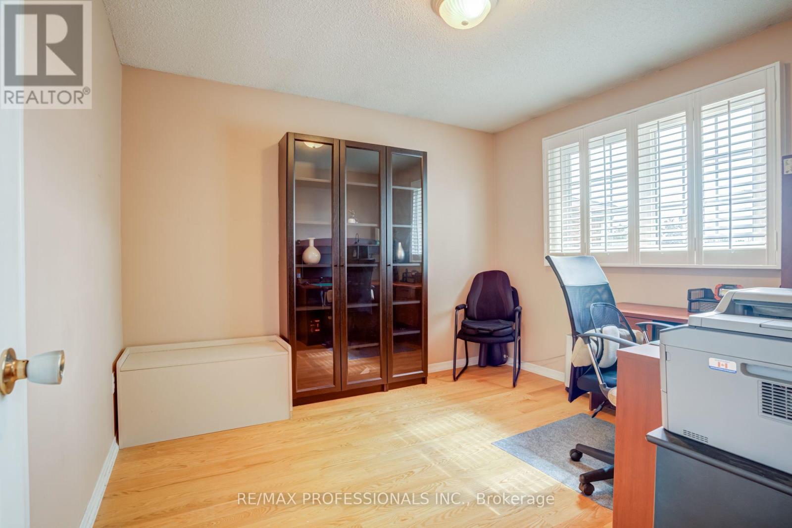 4357 POLTAVA CRESCENT - 33