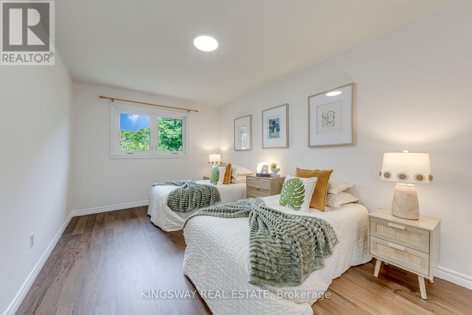3603 KELSO CRESCENT - 24