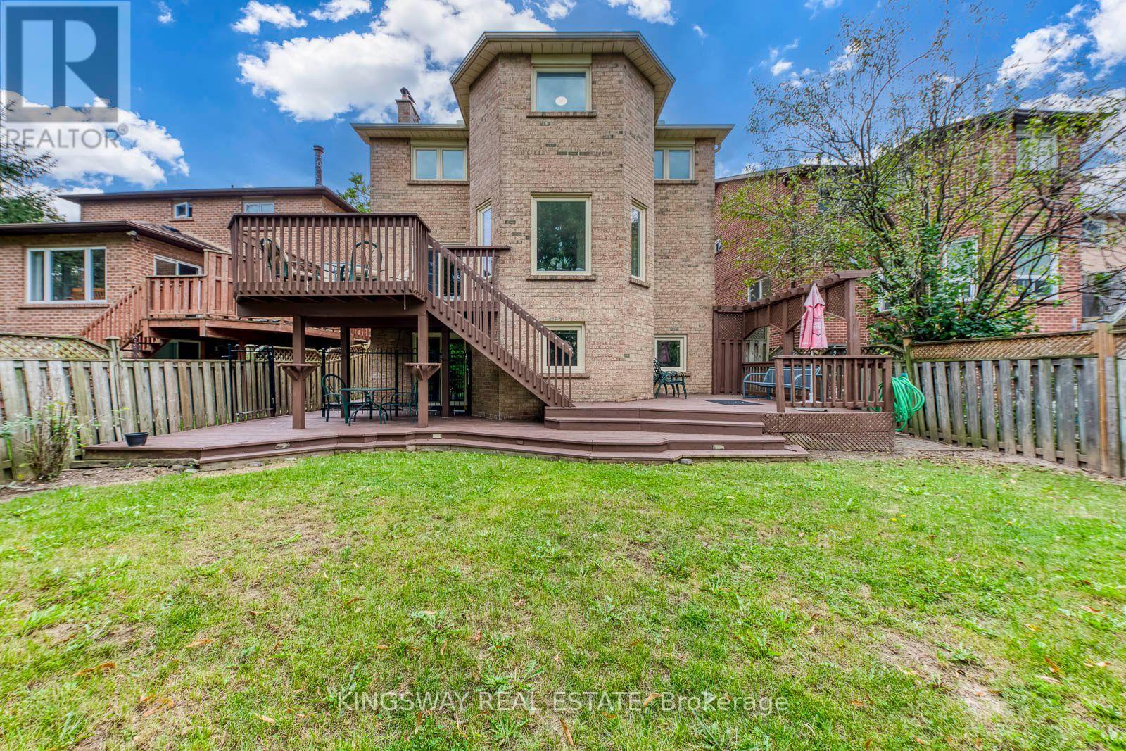 3603 KELSO CRESCENT - 38