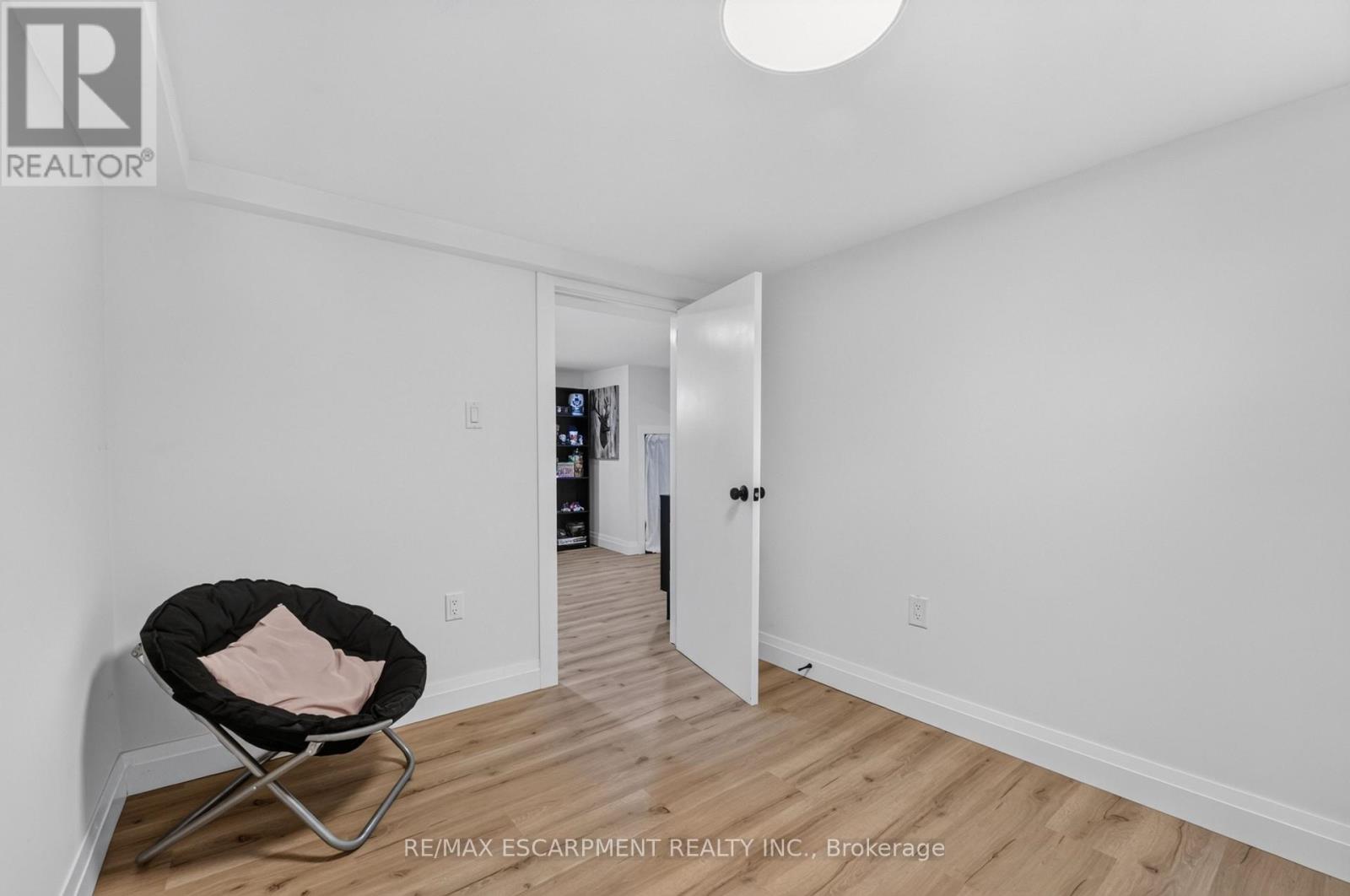 158 HOMEWOOD AVENUE - 38
