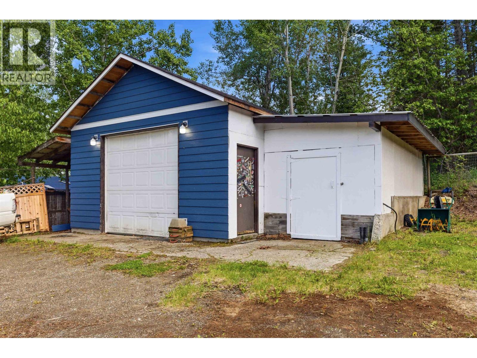 643 HODGSON ROAD - 23