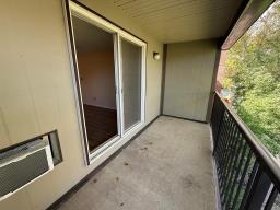 303 460 Kenaston Boulevard, Winnipeg, MB R3N1Z1 Photo 12