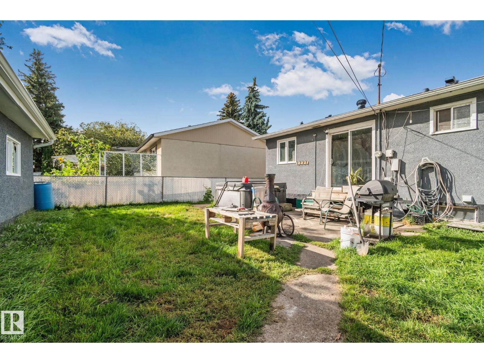 31 LINDEN ST - 33