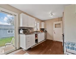 Bedroom 3 - 31 Linden St, Spruce Grove, AB T7X2G5 Photo 6