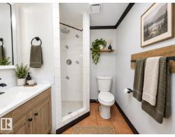 4639 10 Av Nw, Edmonton, AB T6L4S2 Photo 12