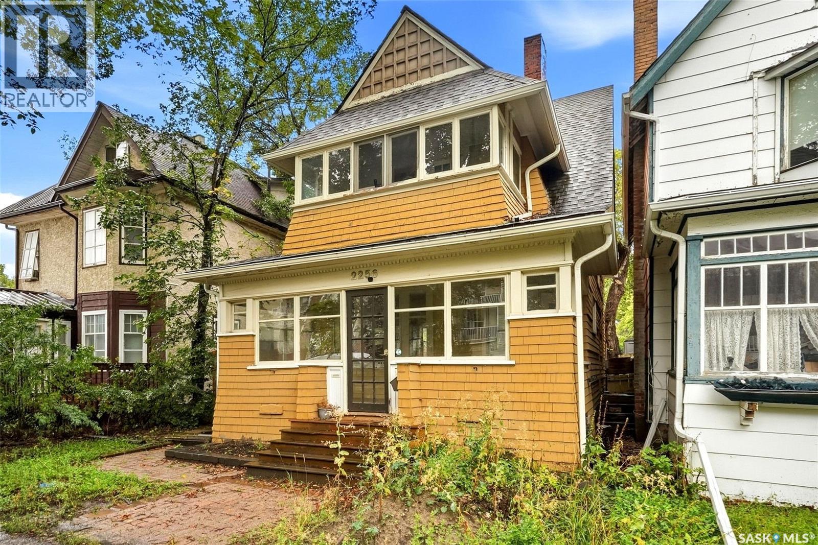2256 Angus STREET - 2