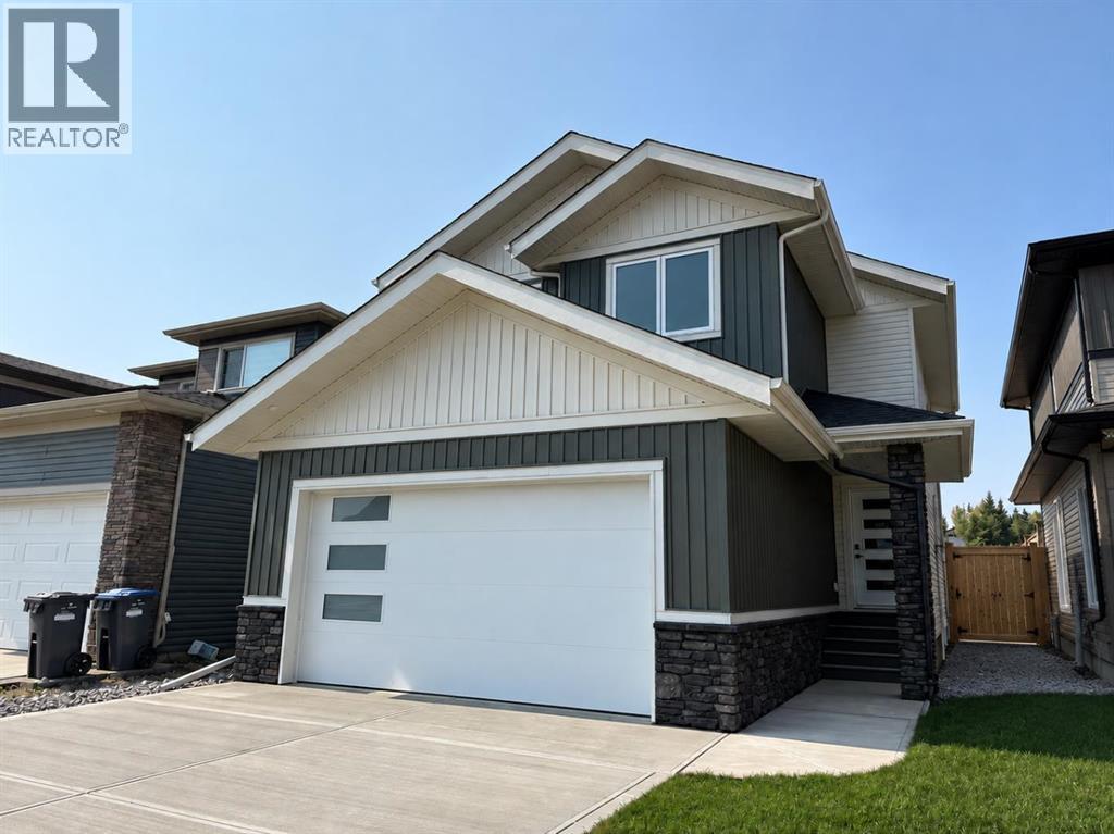 117 Crestview Boulevard, Sylvan Lake, Alberta, T4S0V8