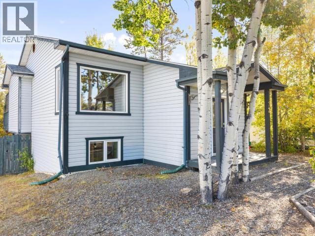 22 GARNET CRESCENT - 3
