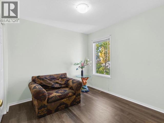 22 GARNET CRESCENT - 18