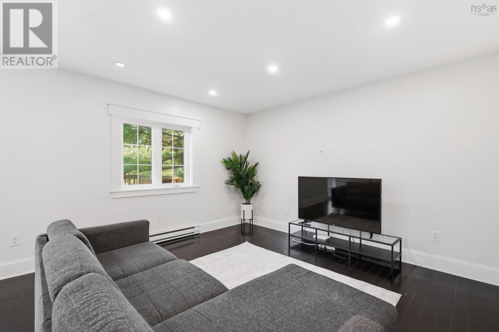11 Laurentian Drive - 14