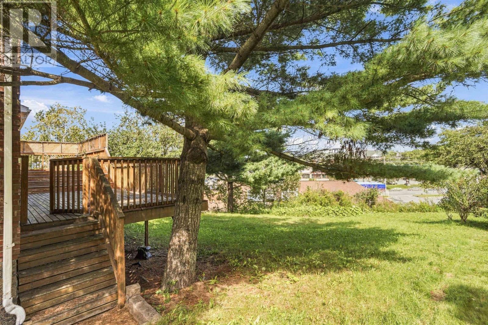 11 Laurentian Drive - Image 41