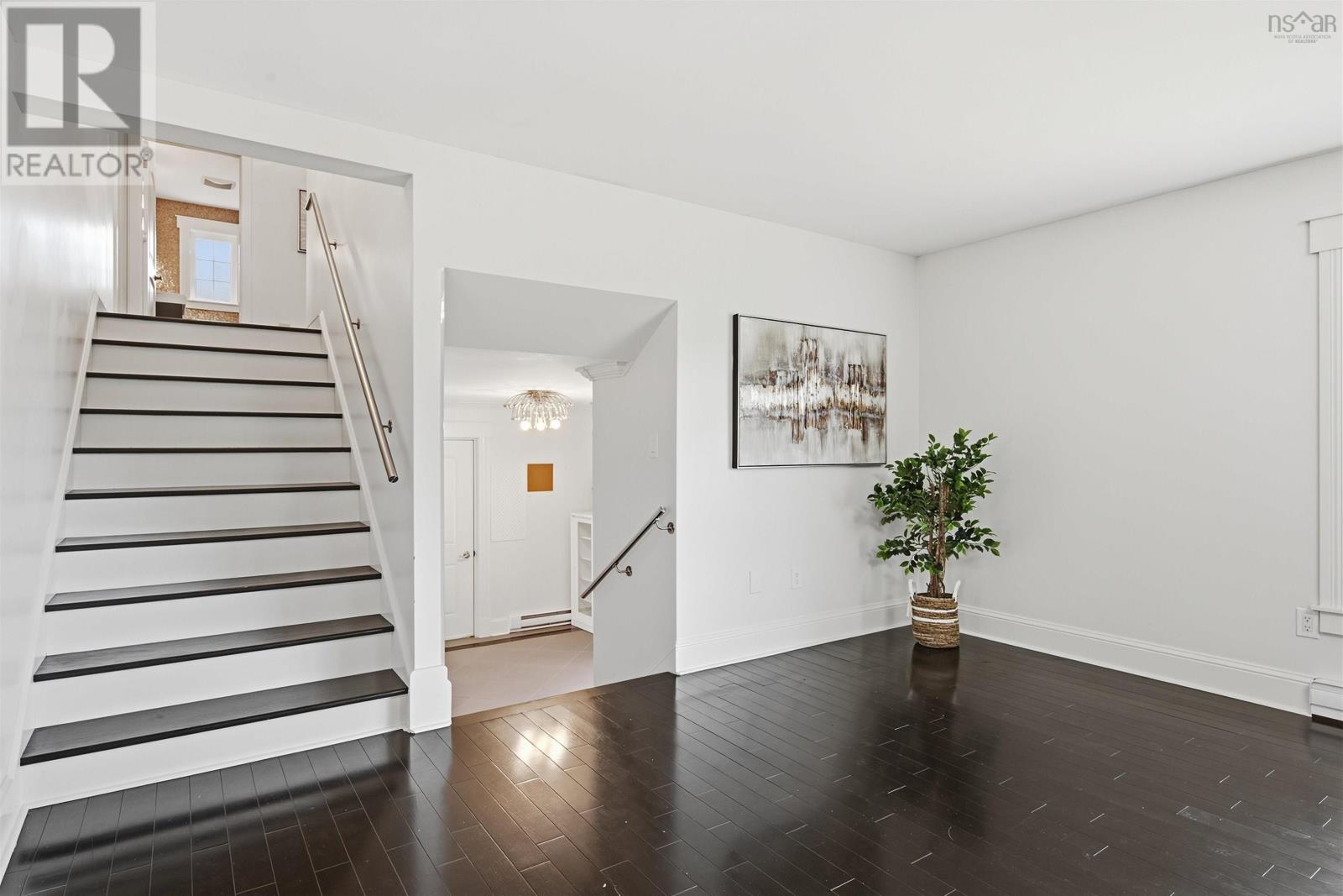 11 Laurentian Drive - Image 7