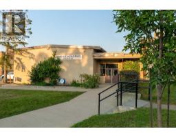 4pc Bathroom - 4110 16a Street Sw, Calgary, AB T2T4L2 Photo 22