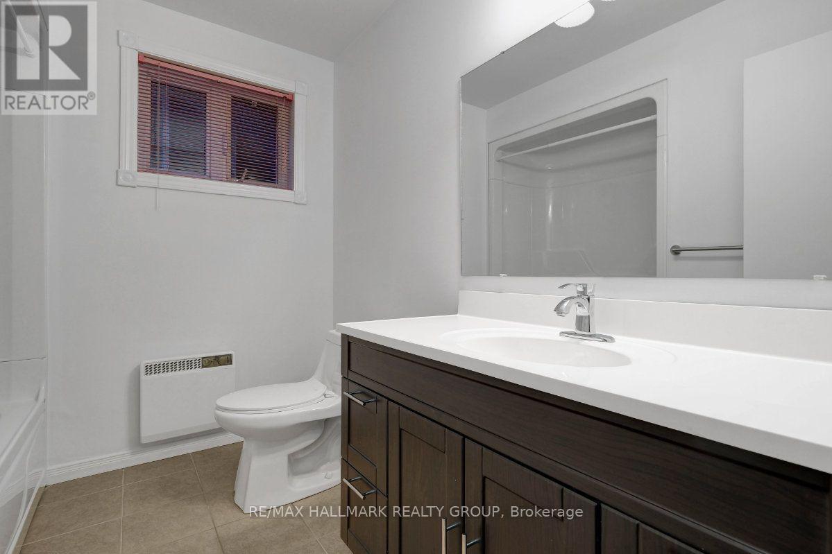 175 CARILLON STREET photo 41