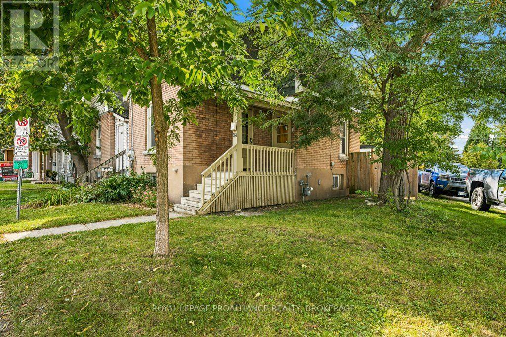 384 BARRIE STREET, Kingston (East of Sir John A. Blvd) — photo 2