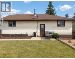110 Howard Street, Halkirk, AB T0C1M0 Photo 27