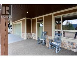 Full bathroom - 4905 Castledale View Estates Road Road, Golden, BC V0A1L0 Photo 8