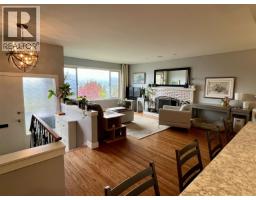 918 Baker Drive, Coquitlam, BC V3J6X2 Photo 6