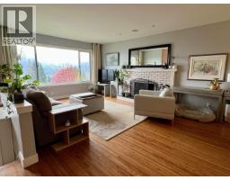 918 Baker Drive, Coquitlam, BC V3J6X2 Photo 8