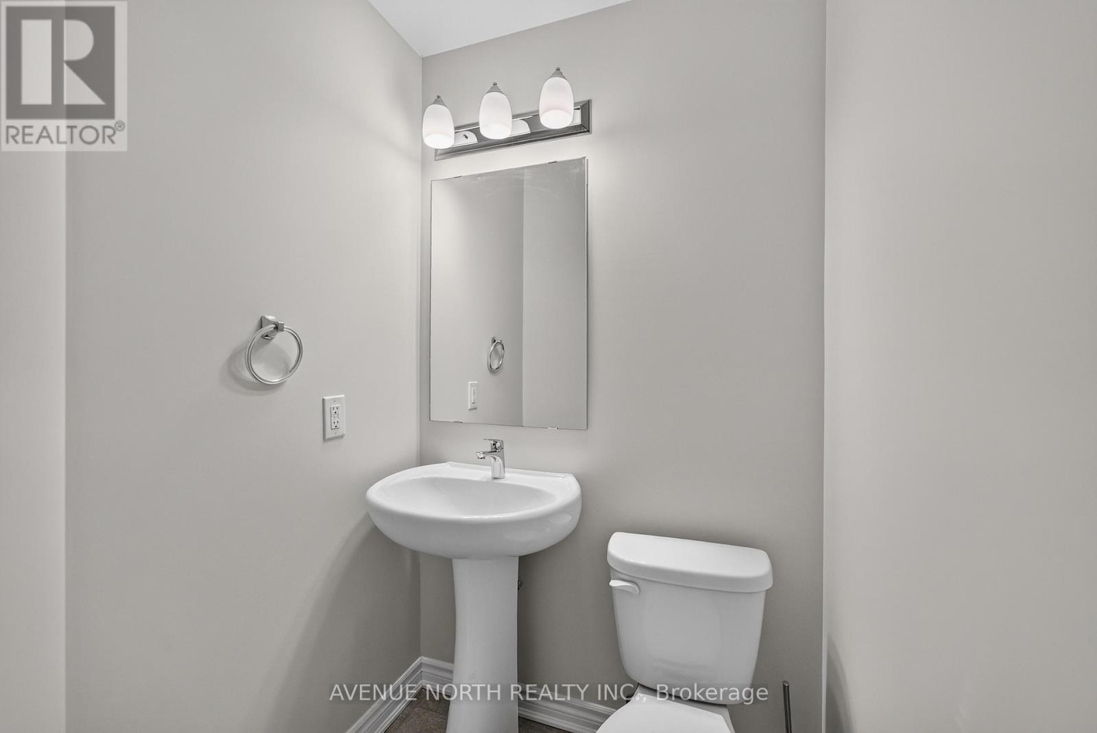 292 LIVERY STREET photo 7