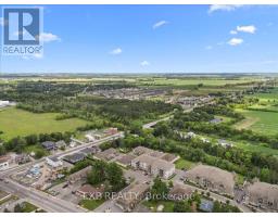 202 - 245 Equinox Drive E, Russell, ON K0A1W0 Photo 34