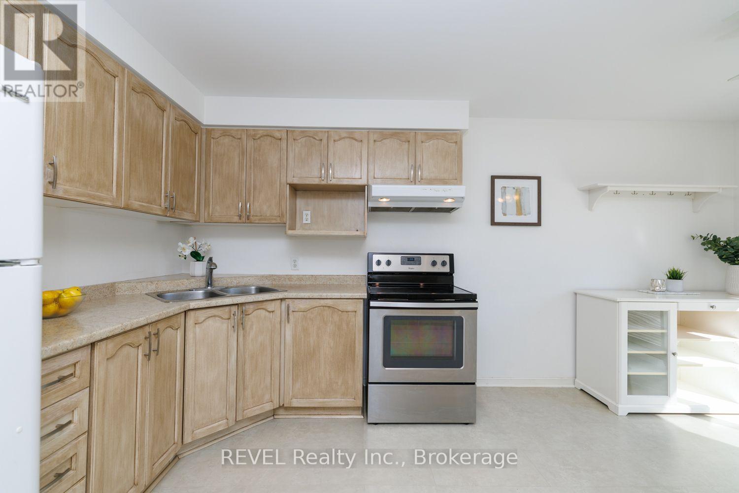 4 SADDLER STREET - Image 14