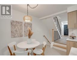 2403 Delkus Crescent, Mississauga, ON L5A1K8 Photo 15