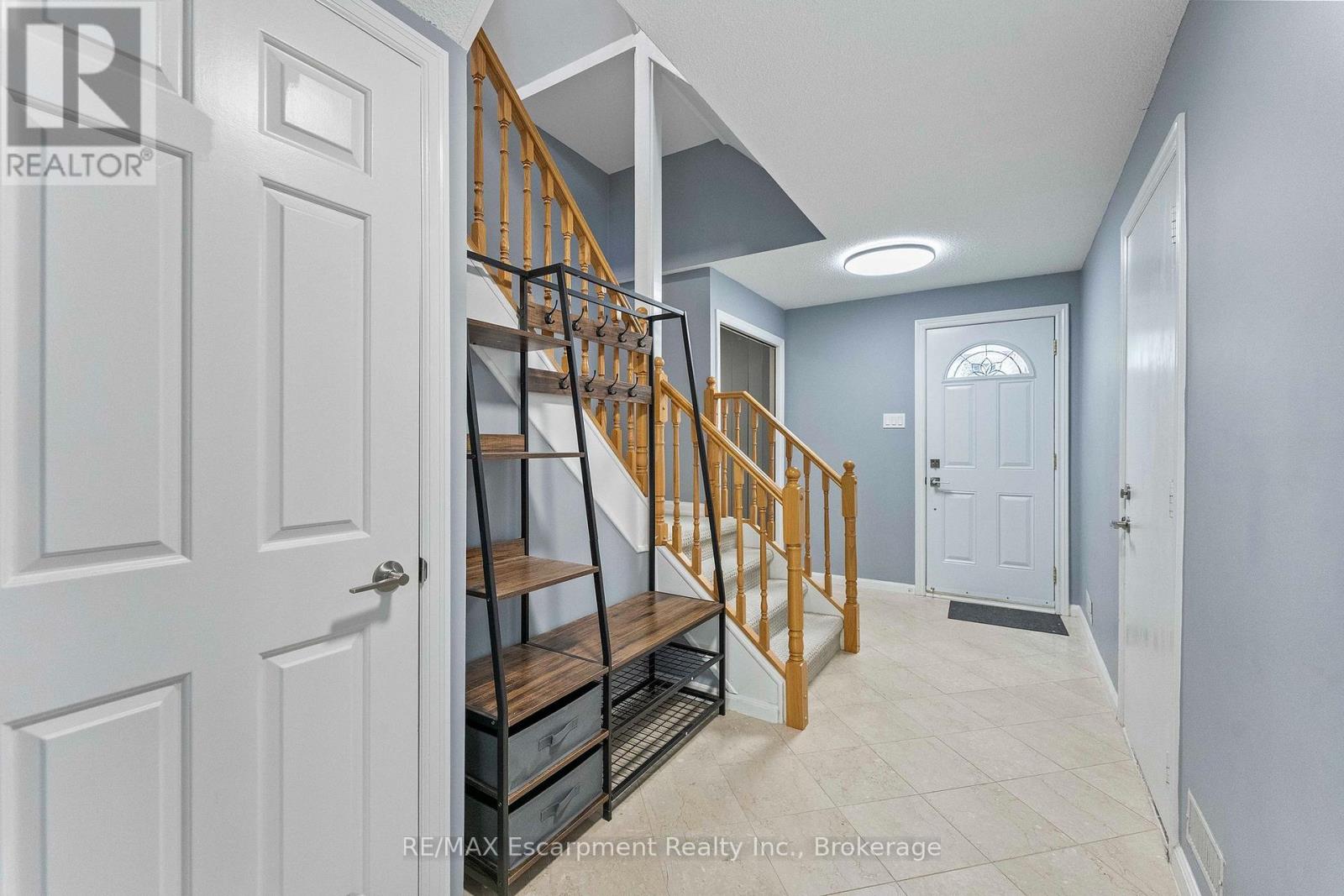 Photo of 18 - 1060 WALDEN CIRCLE