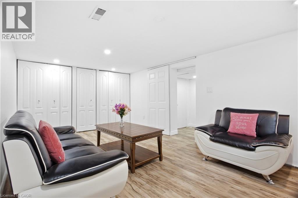 10 JEAN Avenue - Image 37