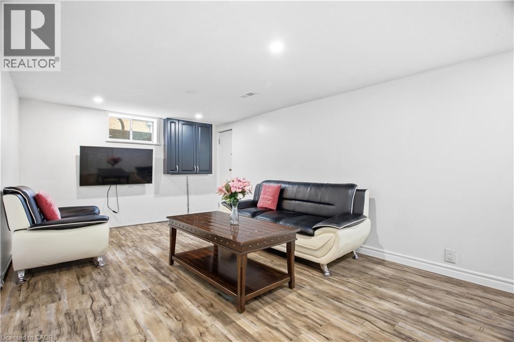10 JEAN Avenue - Image 36