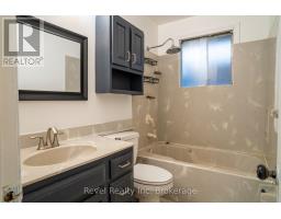 Bathroom - 12 Nightingale Drive, North Bay, ON P1A2P9 Photo 11